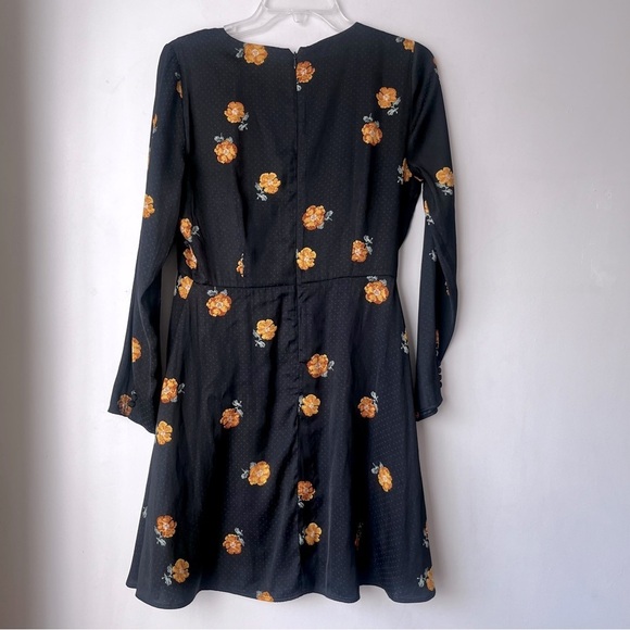 Madewell Black Floral Lilyblossom Button-Front Dress in Floating Florets 4 - Picture 8 of 9